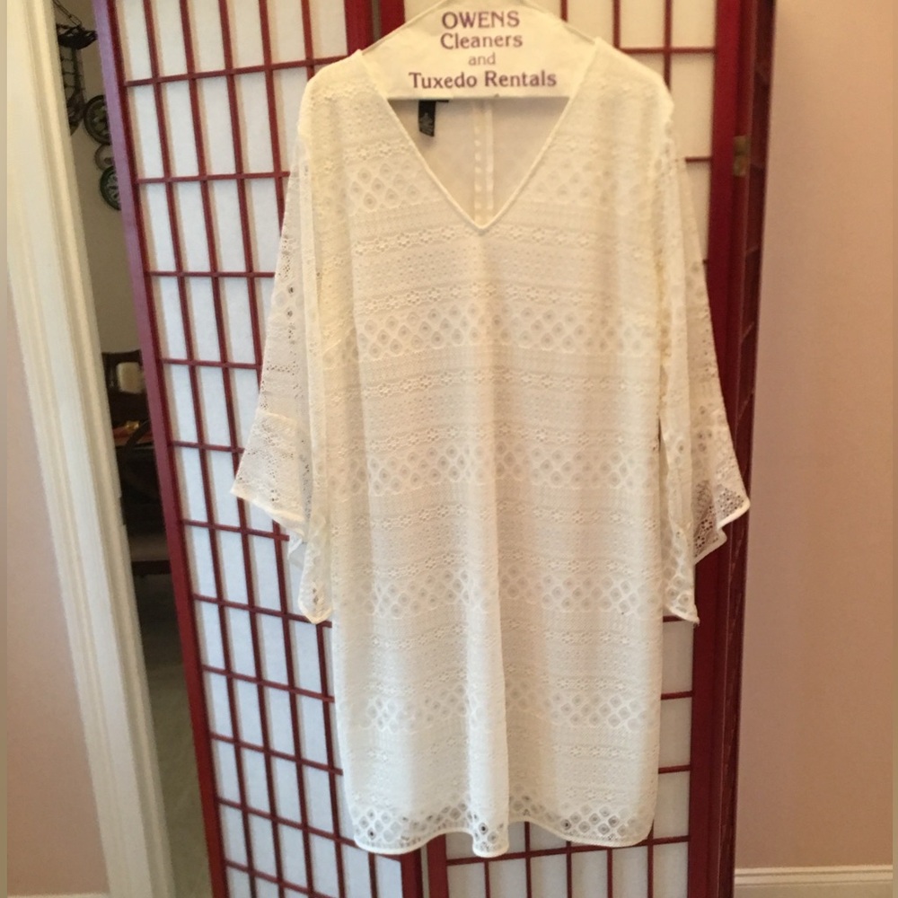 White lace dress in size 18